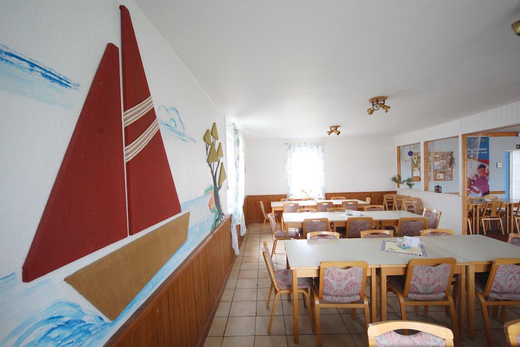Djh Jugendherberge Stralsund Exterior foto